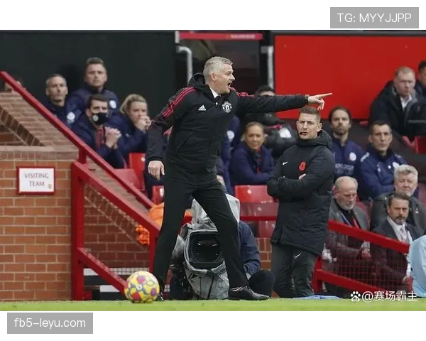 恩里克战术革新奏效,球队进攻模式成制胜关键 恩里克战术革新奏效,球队进攻模式成制胜关键