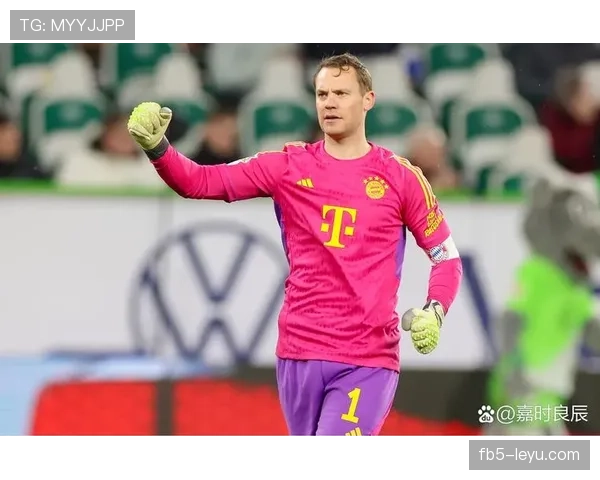 诺伊尔扑救艺术解析：守门技巧中的独特智慧引关注