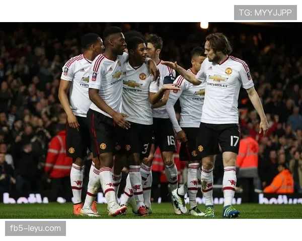 西汉姆联连胜势头强劲，强势冲击英超冠军