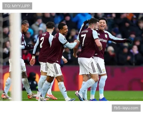 英超辉煌重现，酒红战袍助力球队稳步提升竞争力