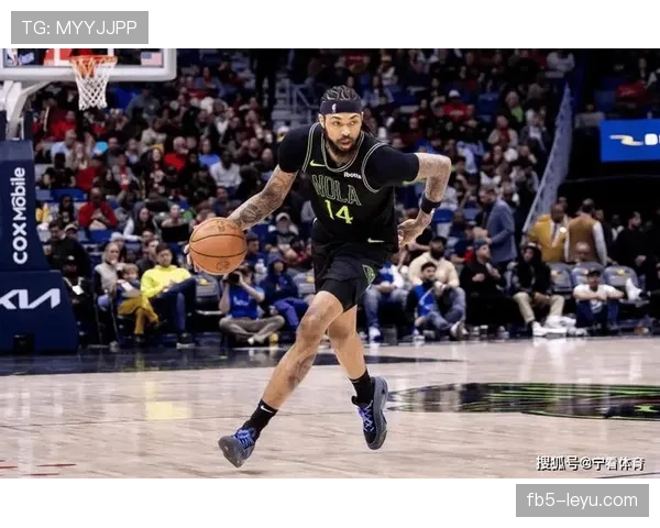 英格拉姆利用背打能力提升关键时刻得分效率拉开对手差距