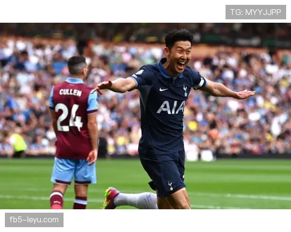 孙兴慜赛场上像战神，回家像省钱大叔——我这是在看国际巨星还是隔壁大爷